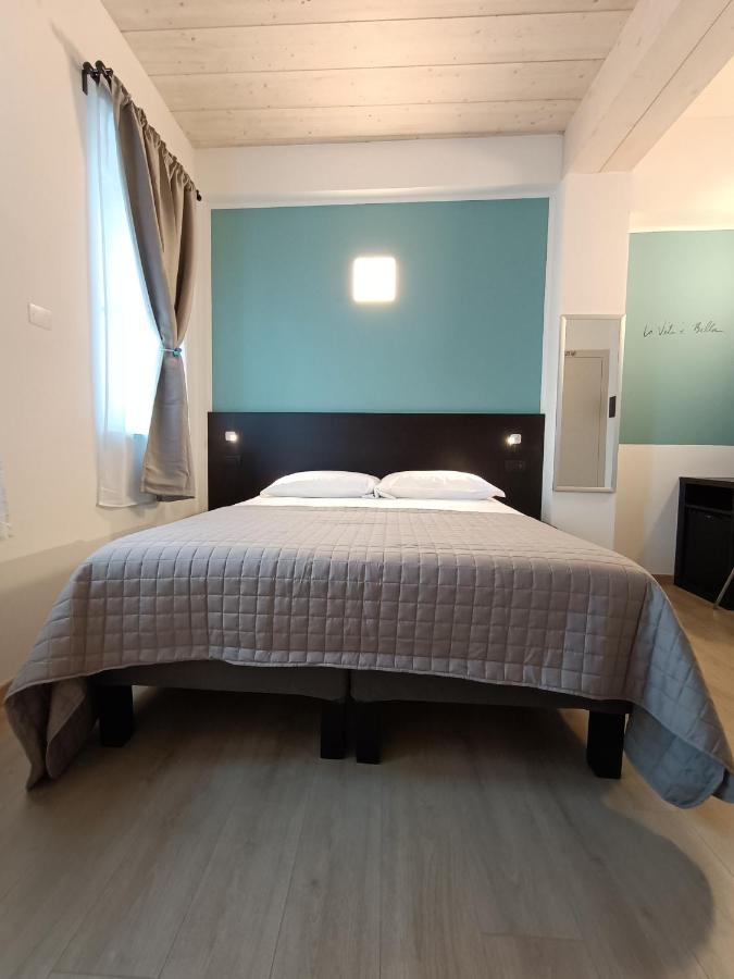 Il B&B Di Piazza Motta Albese Con Cassano Extérieur photo