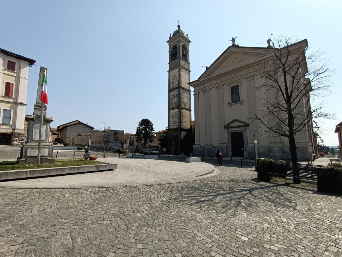 Il B&B Di Piazza Motta Albese Con Cassano Extérieur photo