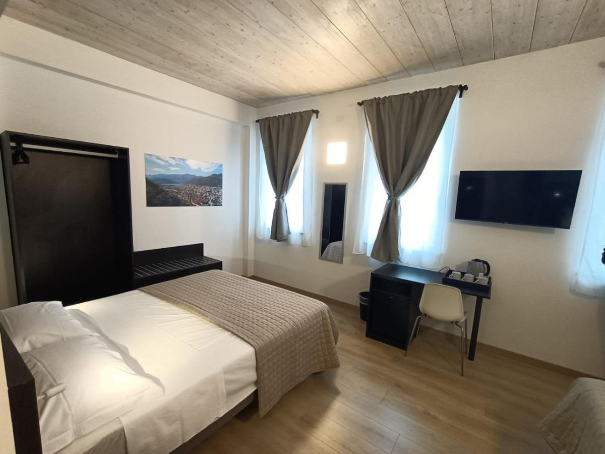 Il B&B Di Piazza Motta Albese Con Cassano Extérieur photo