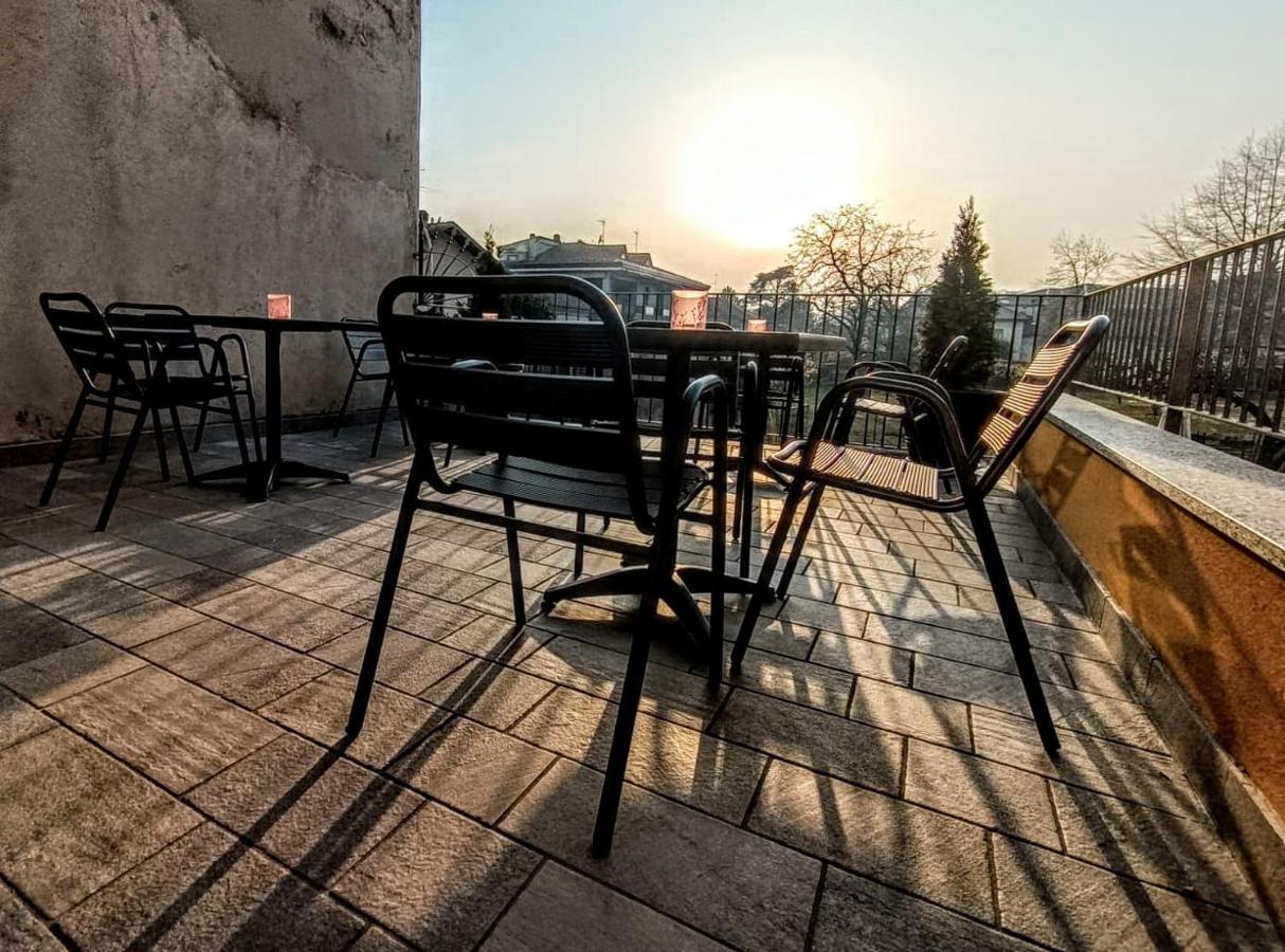 Il B&B Di Piazza Motta Albese Con Cassano Extérieur photo